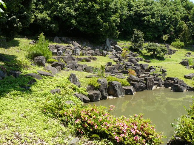 歴史が感じられる東光寺の庭園