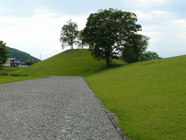 ���q�ˌÕ�