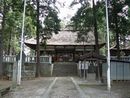 熊野神社の参道と歴史が感じられる境内