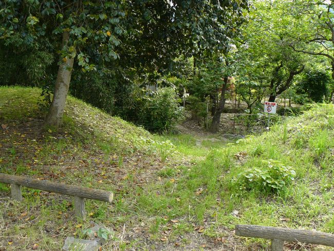 ���]���~