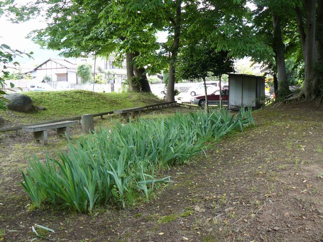 ���]���~