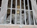 法善寺の聖域を護る為に二天門に安置されている多聞天像