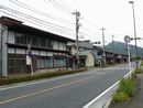 鳥沢宿に見られる木造２階建切妻平入の商家建築