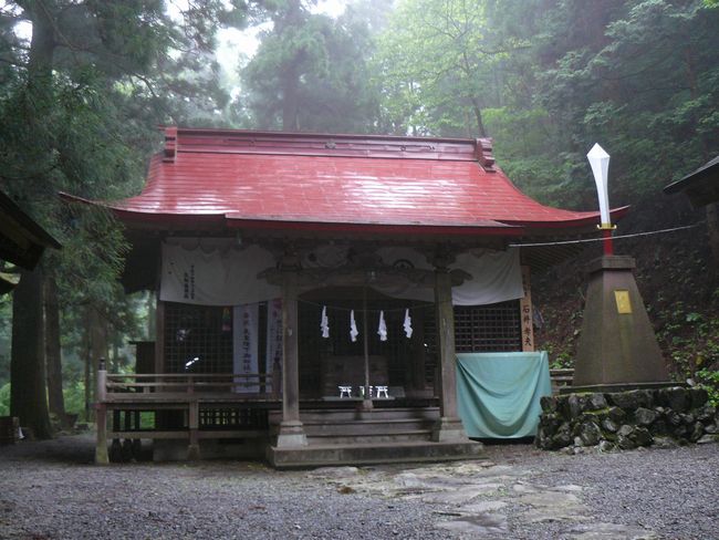 軍刀利神社